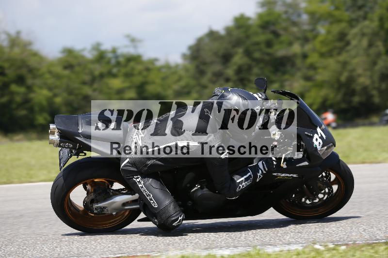 /Archiv-2024/29 12.06.2024 MOTO.CH Track Day ADR/Gruppe blau/81